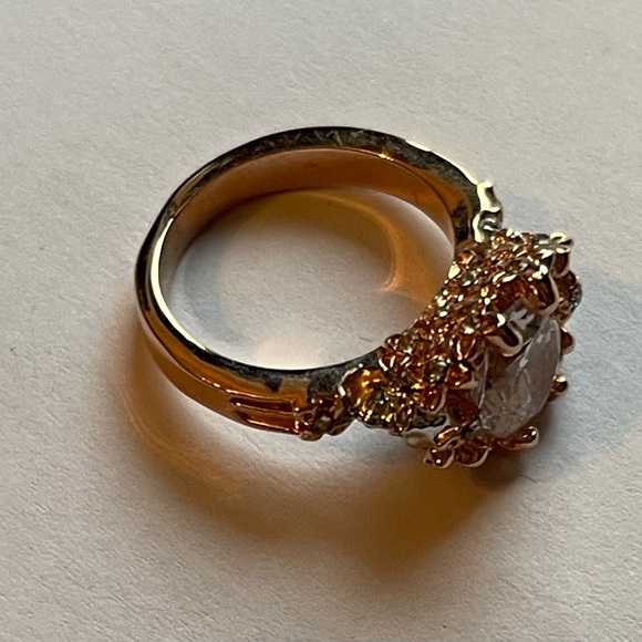 Evbea Rose Goldplated Skull Ring Size 6 - Picture 6 of 11